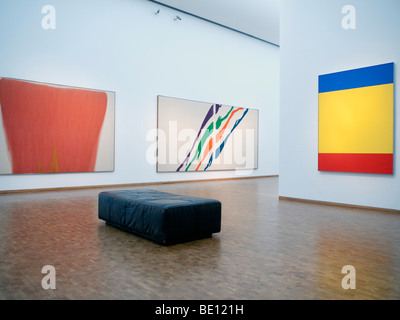 Arte moderna in mostra al famoso Museo Ludwig di Colonia Germania Foto Stock