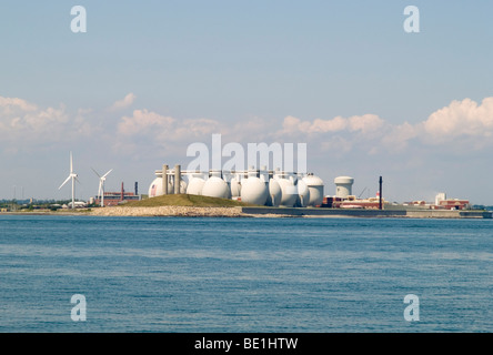 Il Cervo isola impianto di trattamento delle acque reflue nel porto di Boston, Massachusetts, STATI UNITI D'AMERICA Foto Stock