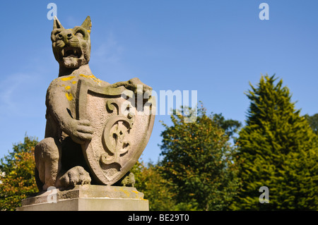 In pietra scolpita cat in ingresso al castello di Stormont, Belfast Foto Stock