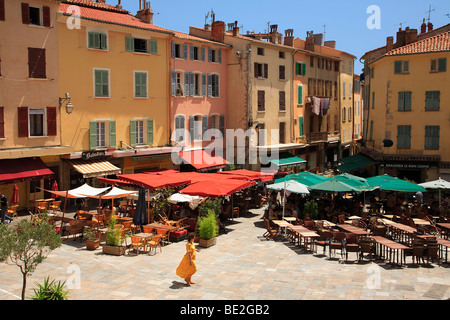 Città vecchia di Hyeres Var, Provenza, FRANCIA Foto Stock