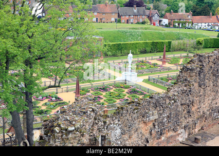 Il giardino ricreato al Castello di Kenilworth Foto Stock