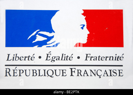 Francese bandiera nazionale, profilo di Giovanna d'arco, libertà, uguaglianza, fraternità in francese, Repubblica di Francia Foto Stock