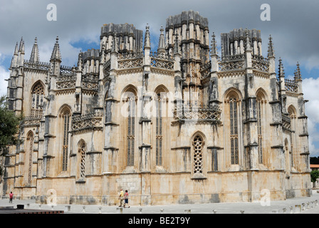 Monastero Domenicano Mosteiro de Santa Maria da Vitoria, vista delle cappelle incompiuto, Capelas Imperfeitas, UNESCO World Herit Foto Stock