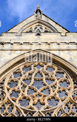 Parte della facciata occidentale della Cattedrale di San Pietro a Exeter Devon, Inghilterra, Regno Unito, Europa Foto Stock