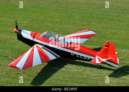 Ceca e sport aerei acrobatici Zlin Z-526, in Europa la più grande riunione dei piani vintage a Hahnweide, Kirchheim-Teck, Baden- Foto Stock