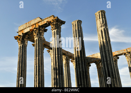 Tempio romano di Diana in Evora, Sito Patrimonio Mondiale dell'UNESCO, Alentejo, Portogallo, Europa Foto Stock