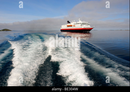 MS Nordkapp, Hurtigruten, Holandfjord, Norvegia, Scandinavia, Europa Foto Stock