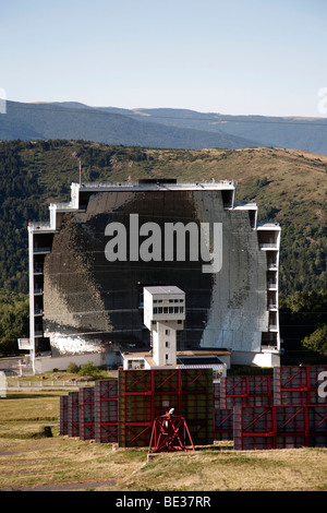 Il più grande del mondo di forno solare o quattro Solaire a Odeillo in Pyrenees-Orientales in Francia Foto Stock