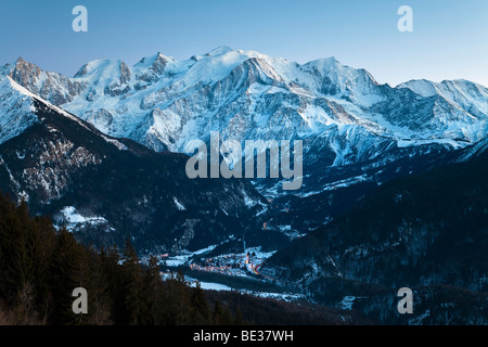 Chamonix-Mont-Blanc, sulle Alpi francesi, Haute Savoie, Chamonix, Francia Foto Stock