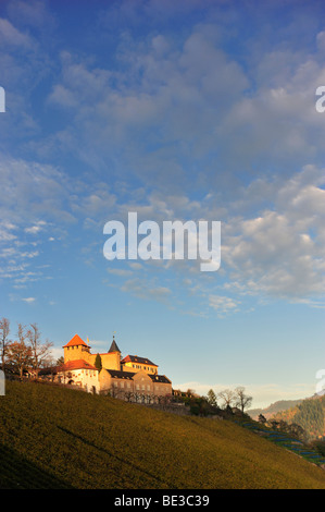 Il castello di Eberstein, Gernsbach Obertsrot, Foresta Nera, Baden-Wuerttemberg, Germania, Europa Foto Stock