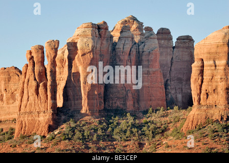 Rosse formazioni arenarie al Red Rock Country attorno a Sedona, in Arizona, Stati Uniti d'America Foto Stock