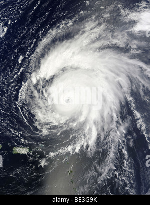 Agosto 20, 2009 - uragano Bill a nord-est di Porto Rico e a nord delle Piccole Antille, Oceano Atlantico. Foto Stock