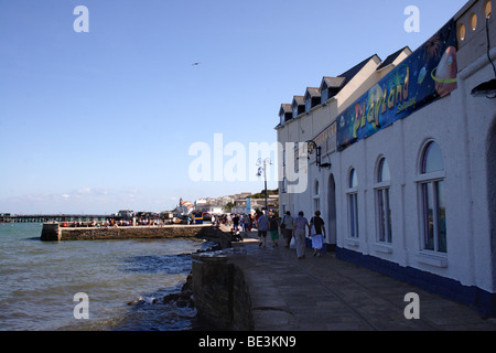 Il lungomare e il Playland amusement arcade Swanage Dorset Foto Stock