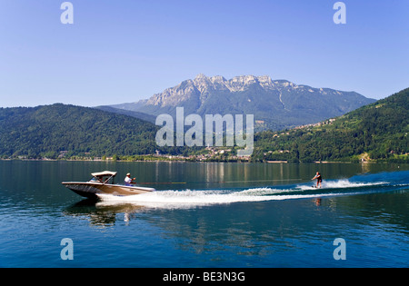 Sci nautico sul Lago di Caldonazzo, Trentino, Italia, Europa Foto Stock