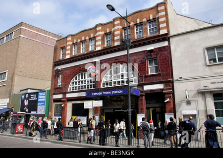 Stazione della metropolitana di Camden Town, Camden High Street, Camden Town London Borough of Camden, London, England, Regno Unito Foto Stock