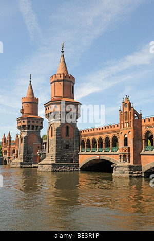 Ponte Oberbaumbruecke a Berlino, Germania, Europa Foto Stock