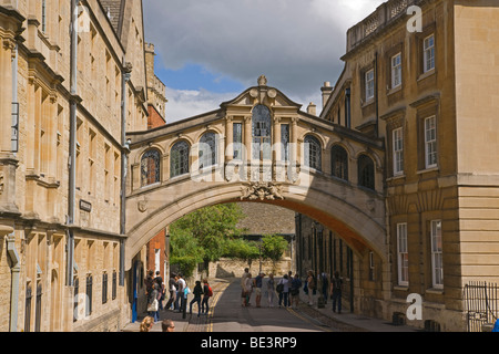 Ponte dei Sospiri, New College Lane, Oxford University, Cotswolds, Inghilterra, Luglio 2009 Foto Stock