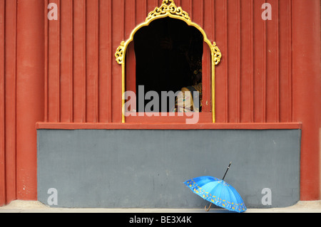Una scena dal Tempio Lama Yong He Gong Foto Stock
