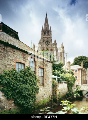 Truro Cathedral e il fiume Allen, Cornwall Inghilterra Foto Stock