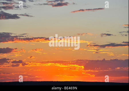 Vista aerea del tramonto, Uluru-Kata Tjuta National Park, il Territorio del Nord, l'Australia Foto Stock