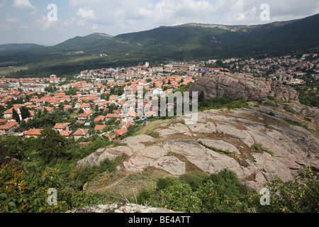 Belogradchik fenomeno roccioso borgo in pietra paesaggio di roccia fenomeni naturali travel viaggiare falesie sopra gli sfondi sfondo Foto Stock