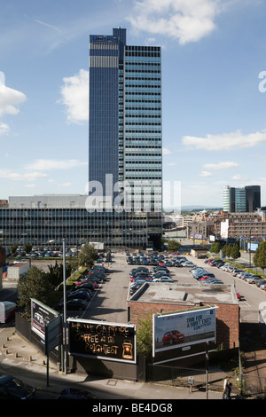 Manchester, Inghilterra, Regno Unito, Gran Bretagna. Ci co-operativa degli uffici di assicurazione in alto moderno edificio vicino al centro della città Foto Stock