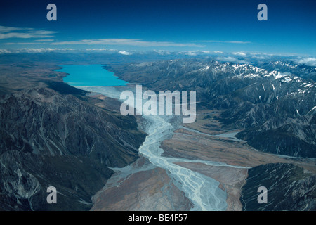 Nuova Zelanda - Isola del Sud - Aorangi - Lago Pukaki - Burnett montagne lato sinistro - Ben Ohau gamma lato destro Foto Stock