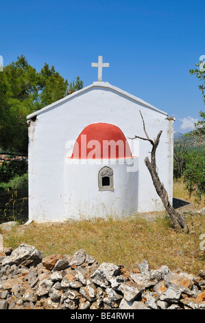 Cappella nei pressi del villaggio di Fourni, Creta orientale, Creta, Grecia, Europa Foto Stock