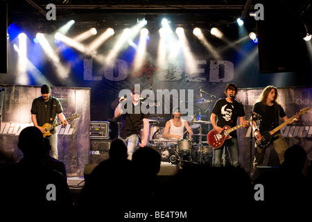 Swiss hard rock band Maxxwell live presso il Schueuer Lucerna, Svizzera Foto Stock