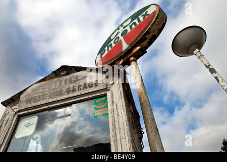 Phoenix vecchia stazione di benzina, Dedham, Essex, Inghilterra Foto Stock