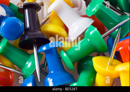 Molti perni ufficio sfondo Foto Stock
