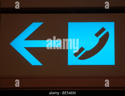 Il Changi International Airport, sala partenze, sign-board, il pittogramma, telefono, Singapore, Sud-est asiatico Foto Stock