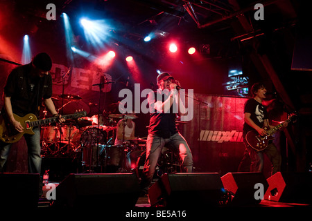 Swiss hard rock band Maxxwell live presso il Schueuer Lucerna, Svizzera Foto Stock