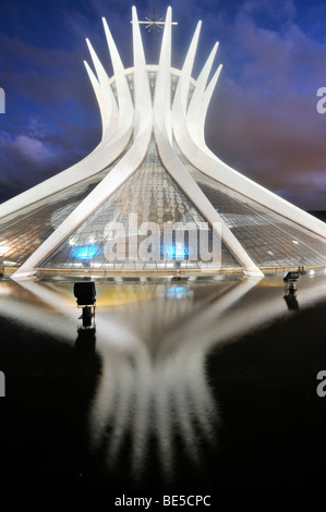 Cattedrale Catedral da Nossa Senhora Aparecida, Brasilia, Brasile, Sud America Foto Stock