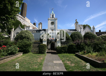 Una vista della Trinità ospedale di Greenwich. Londra Inghilterra, Regno Unito. Costruito nel 1616 Foto Stock