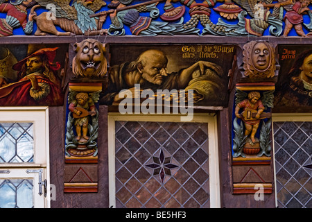 Dettaglio della parte anteriore del Knochenhaueramtshaus macelleria guild casa sulla piazza del mercato, Hildesheim, Bassa Sassonia, Germania, Foto Stock