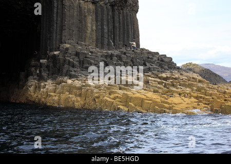 Colonne di basalto sulla isola di staffa Foto Stock