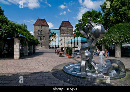 Vista della parte posteriore del municipio dalla piazza dietro il municipio, Hildesheim, Bassa Sassonia, Germania, Europa Foto Stock