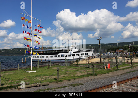 Il lungomare e la zona del porto di Watkins Glen, sul Lago Seneca, uno dei 7 Laghi Finger in Upstate New York Foto Stock