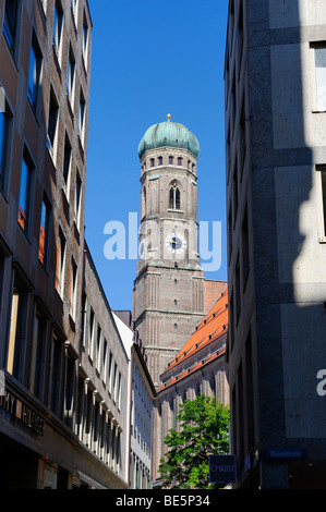 Torre a Nord, Dom zu , Unserer Lieben Frau cattedrale, la chiesa di Nostra Signora, Liebfrauenkirche, Monaco di Baviera, Baviera, Germania, Eur Foto Stock