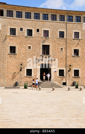 Monastero di Lluc, Lluc, montagne Tramuntana, Maiorca, isole Baleari, Spagna, Europa Foto Stock