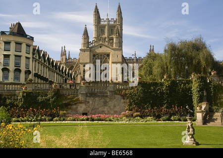 Inghilterra Somerset Abbazia di Bath da Parade Gardens Foto Stock