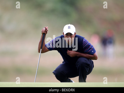 TIGER WOODS FINO PUTT LA APRIRE TURNBERRY 2009 TURNBERRY AYR SCOZIA 16 Luglio 2009 Foto Stock