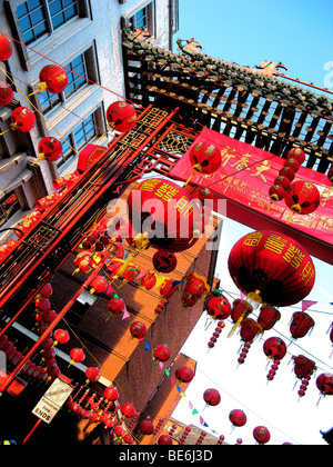 Anno Nuovo Cinese,Soho Londra mare di colore rosso,celebrazione annuale festa culturale.lanterne.uk Foto Stock