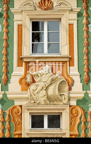 Dettaglio di una finestra in stile barocco, Schloss Bruchsal Palace, principe-residenza del vescovo, Bruchsal, Baden-Wuerttemberg, Germania, Europa Foto Stock