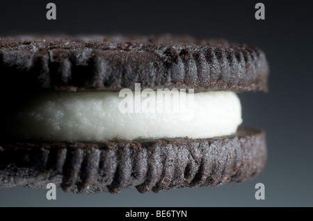 Close up di un Oreo cookie fabbricato da Nabisco. Foto Stock