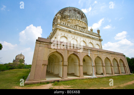 Baksh Hayath iniziata tomba in Qutb Shahi tombe in Golconda in Hyderabad India Foto Stock