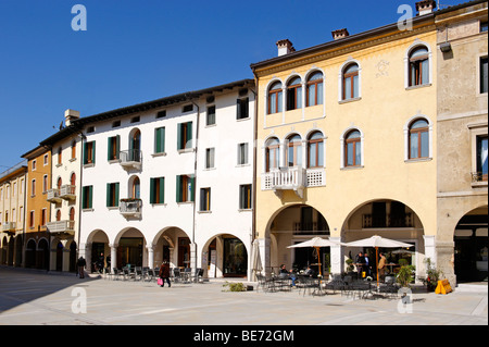 Piazza del Popolo, Sacile, Friuli Venezia Giulia, Italia, Europa Foto Stock