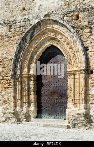 Ingresso principale, Chiesa di San Francesco d'Assisi, 13. cento., Gerace, Calabria, Italia, Europa Foto Stock