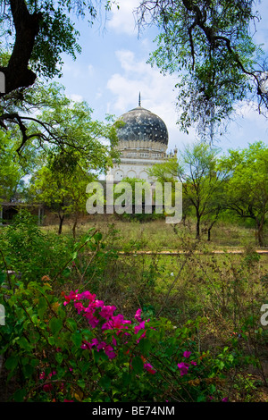 Baksh Hayath iniziata tomba in Qutb Shahi tombe in Golconda in Hyderabad India Foto Stock